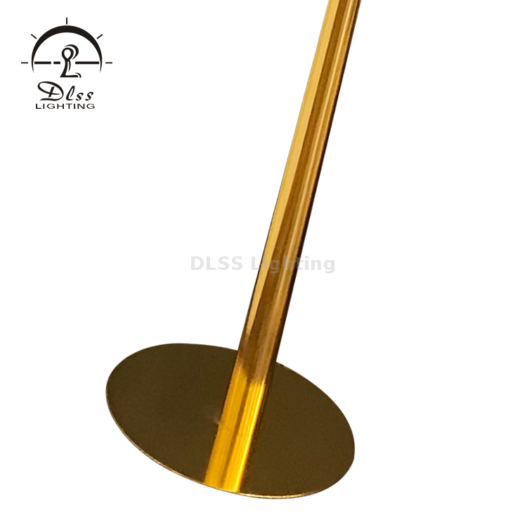 Lampe de table de décoration de bureau à base de cône en verre de la collection moderne or/argent/cuivre